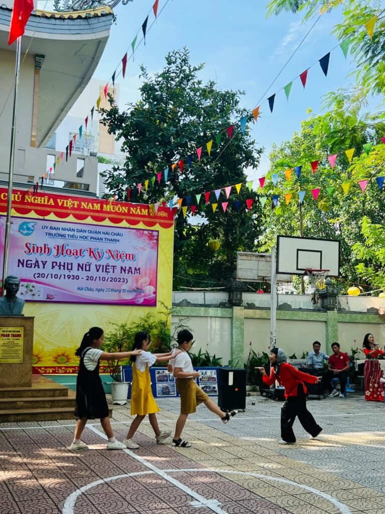 Website Trường Tiểu học Phan Thanh