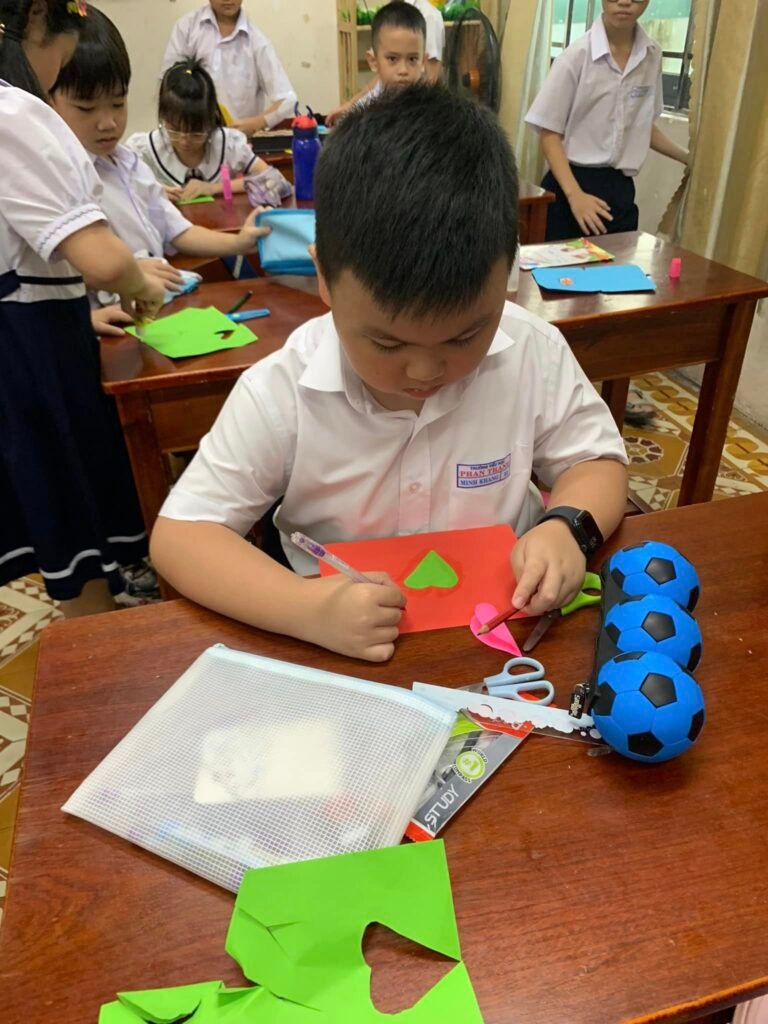 Website Trường Tiểu học Phan Thanh