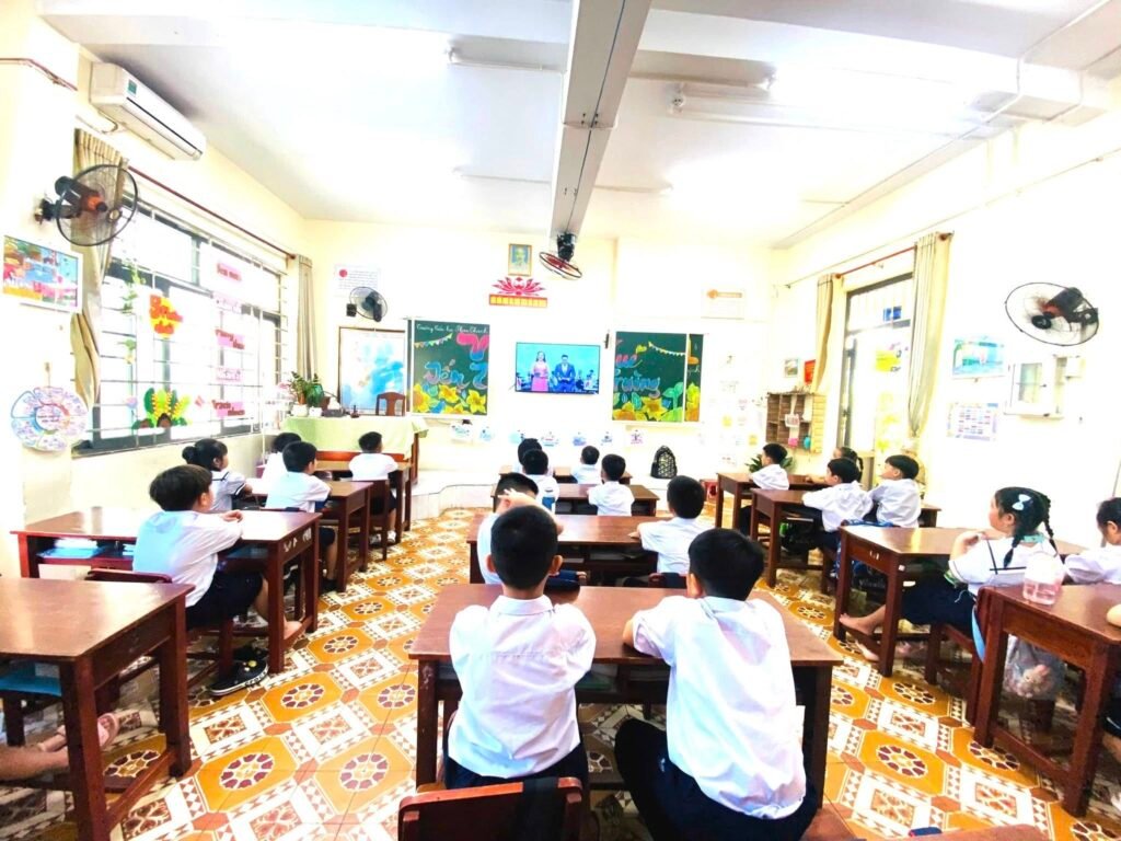 Website Trường Tiểu học Phan Thanh