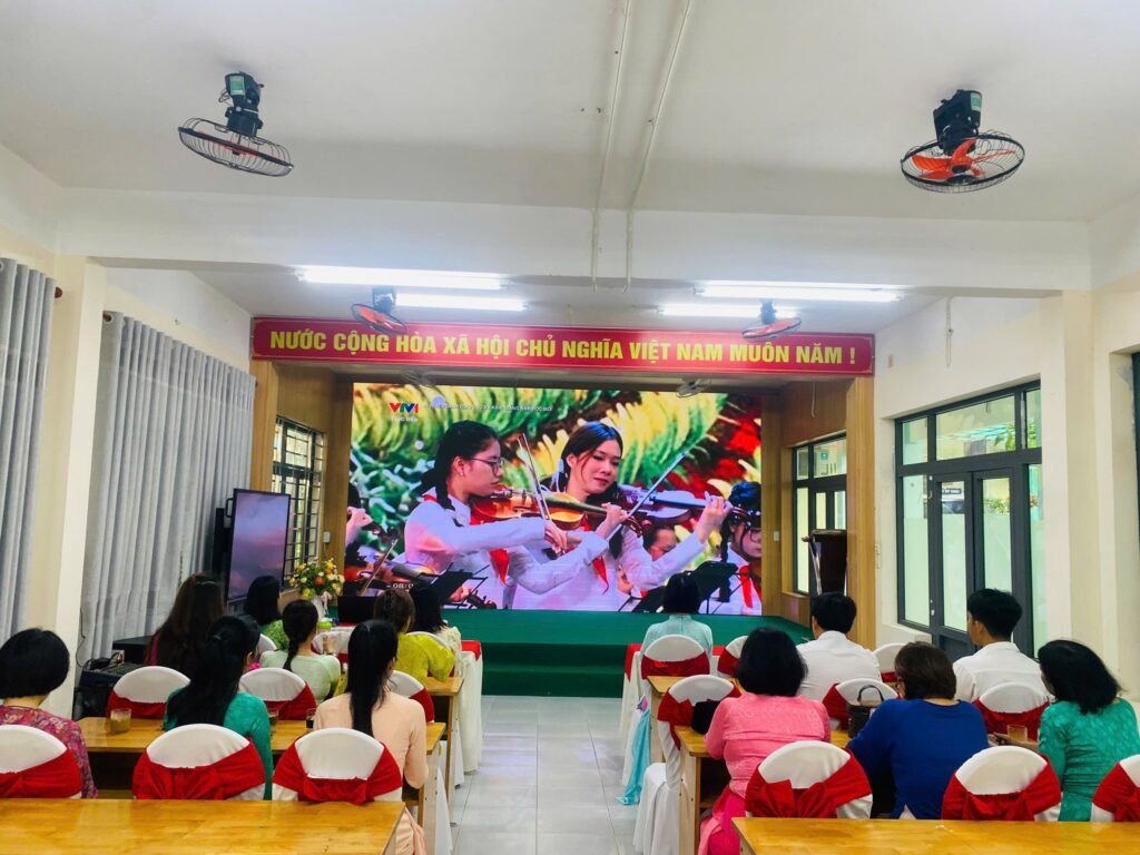 Website Trường Tiểu học Phan Thanh