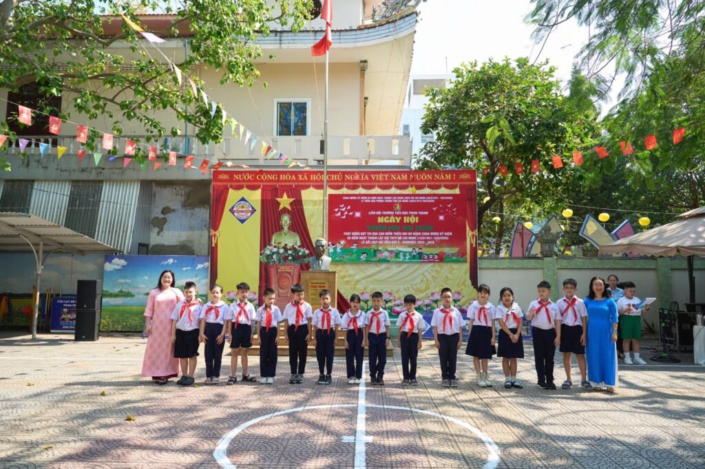 Website Trường Tiểu học Phan Thanh