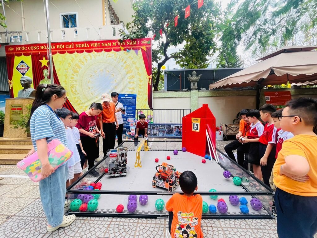 Website Trường Tiểu học Phan Thanh