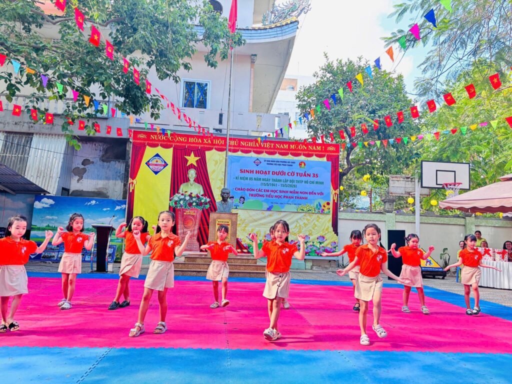 Website Trường Tiểu học Phan Thanh