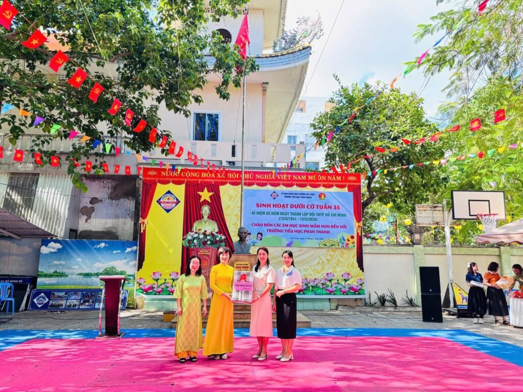 Website Trường Tiểu học Phan Thanh