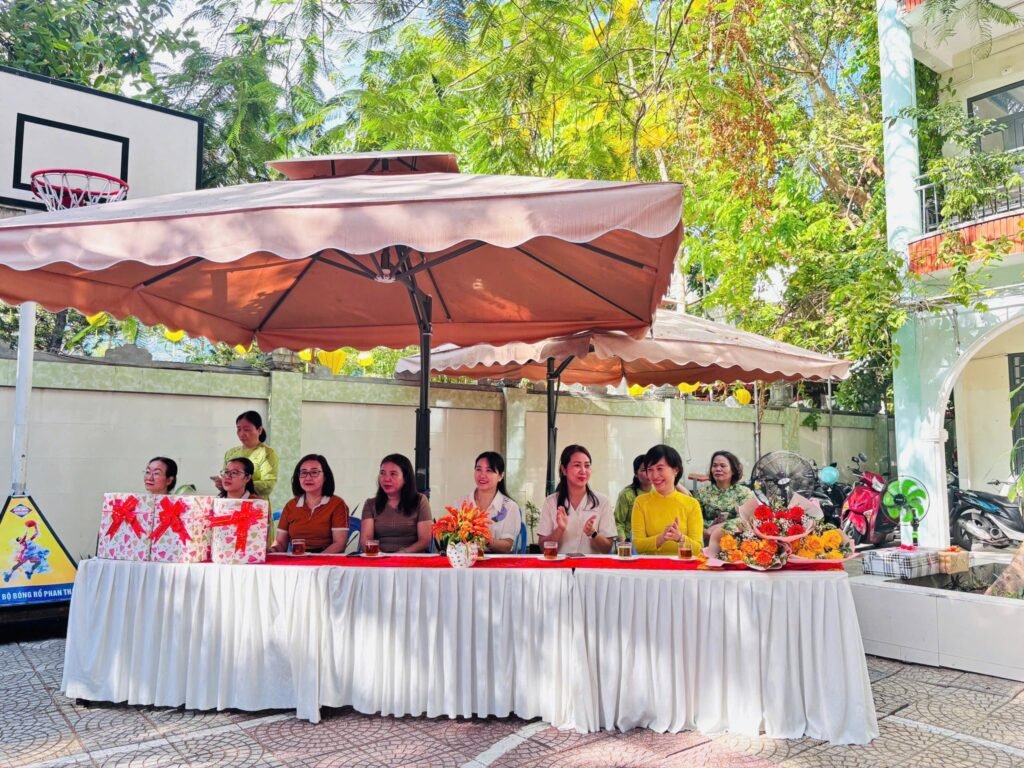 Website Trường Tiểu học Phan Thanh