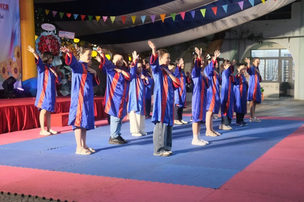 Website Trường Tiểu học Phan Thanh